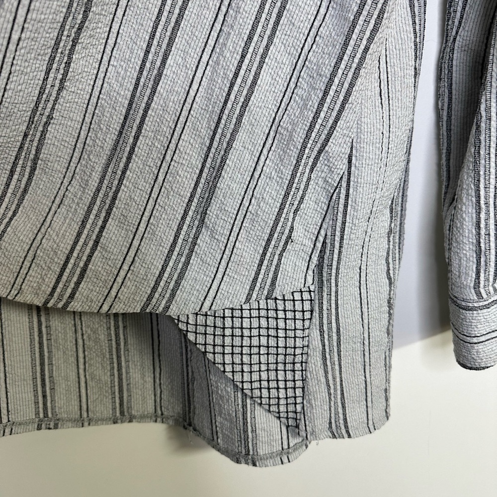 Habitat White Black Textured Striped Buttoned Blouse Size Small - Picture 4 of 8